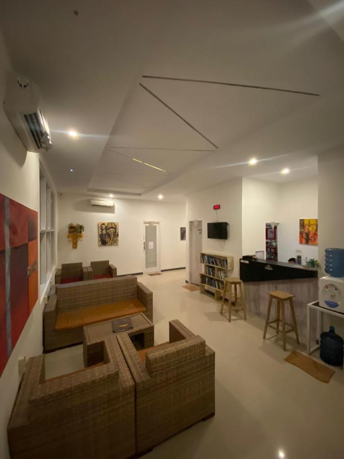 The Packerbox Hostel Batununggul Esterno foto